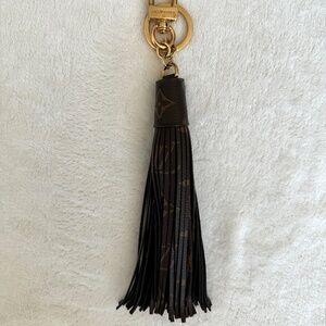 LOUIS VUITTON Tassel key ring MP1768